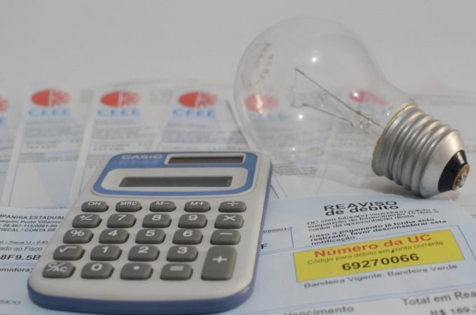 Bandeira verde continua na conta de luz em abril, 