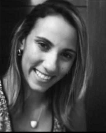 Professora morre após colisão entre carro e moto n